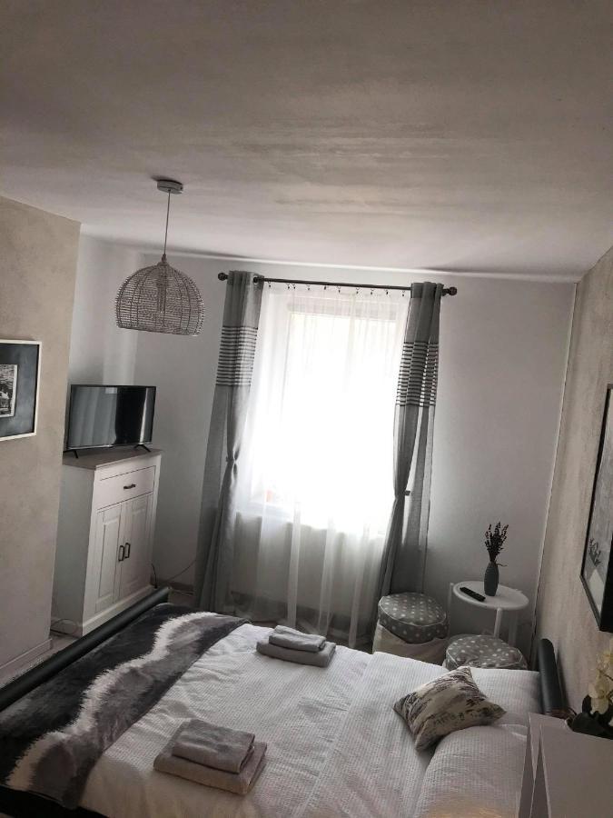 MCM Studio Apartment Sibiu Luaran gambar